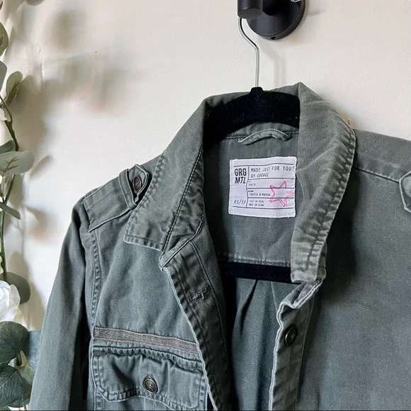 💚 Garage Utility Jacket - Picture 2 of 11